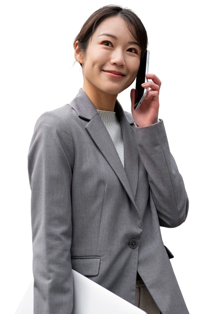 visawang-female-business-suit-phone-call